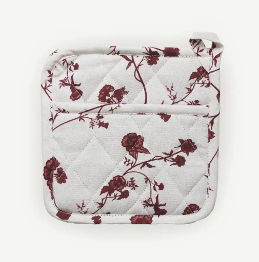 Willamere Linens - Aprons and Potholders (25.00 - 50.00)
