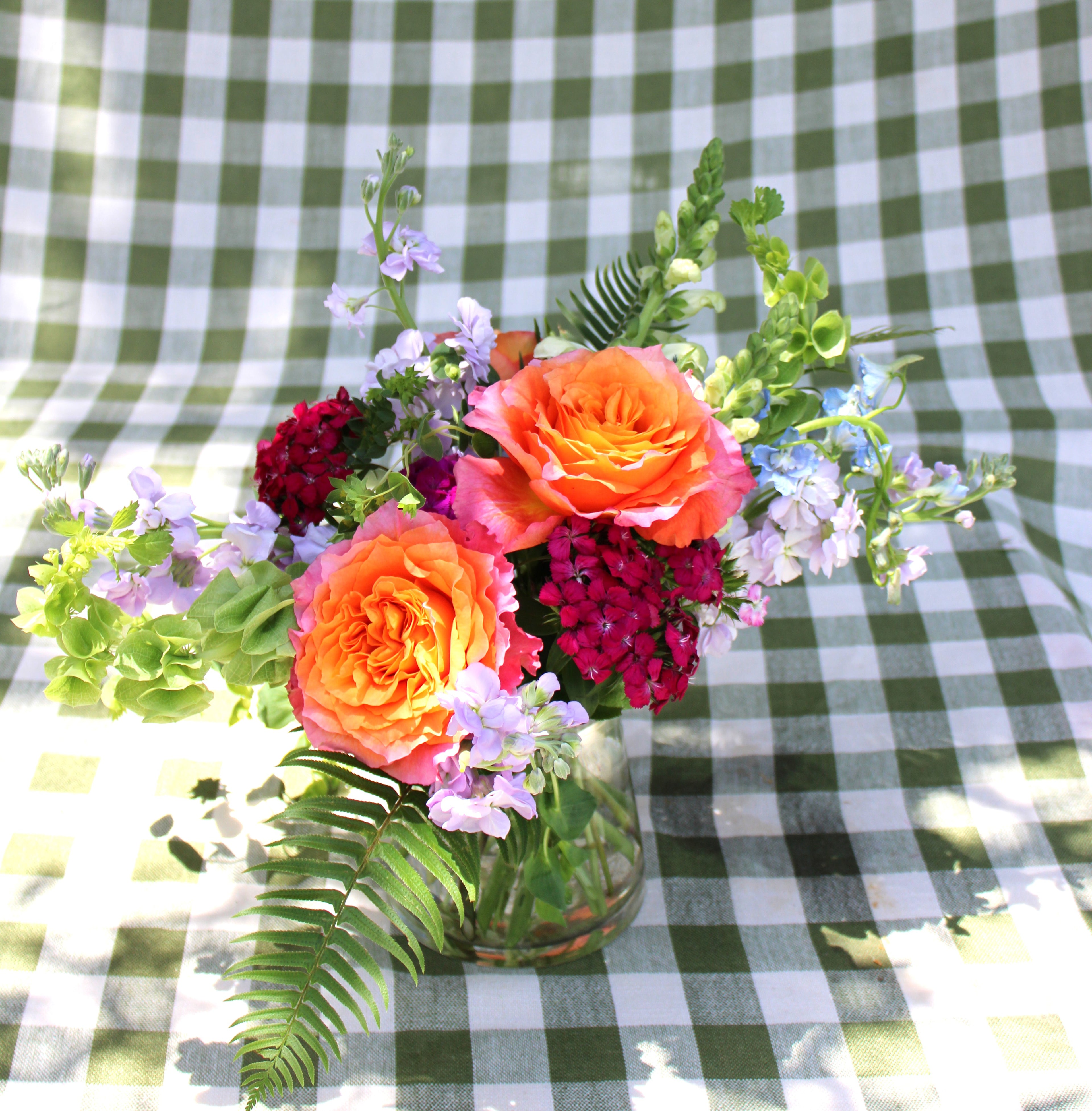 Golden Hour - A Summery Fresh Flower Arrangement